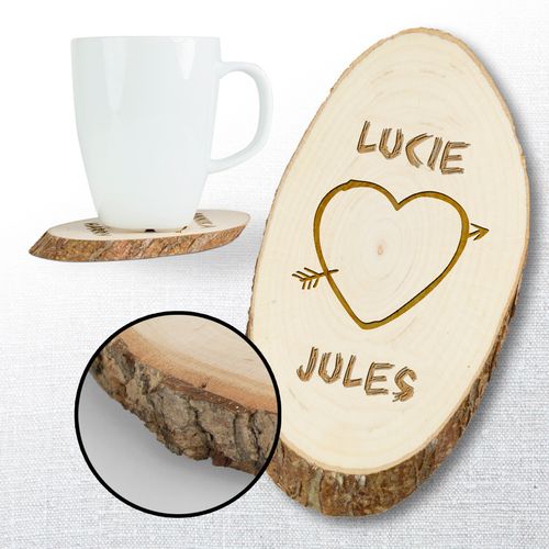 Dessous de plat en bois avec gravure � c�ur 