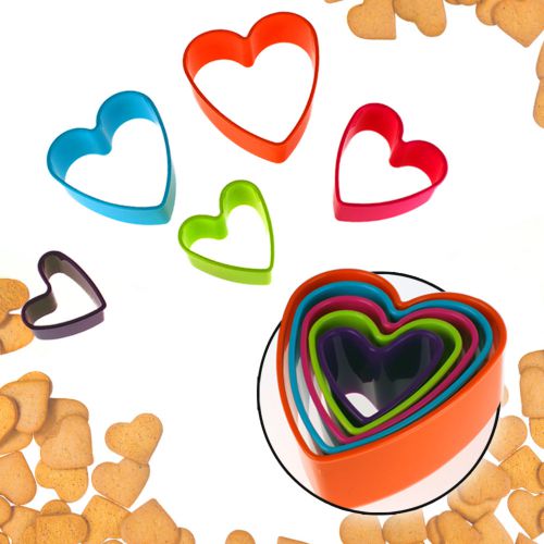 Set de 5 emporte-pi�ces c�urs 