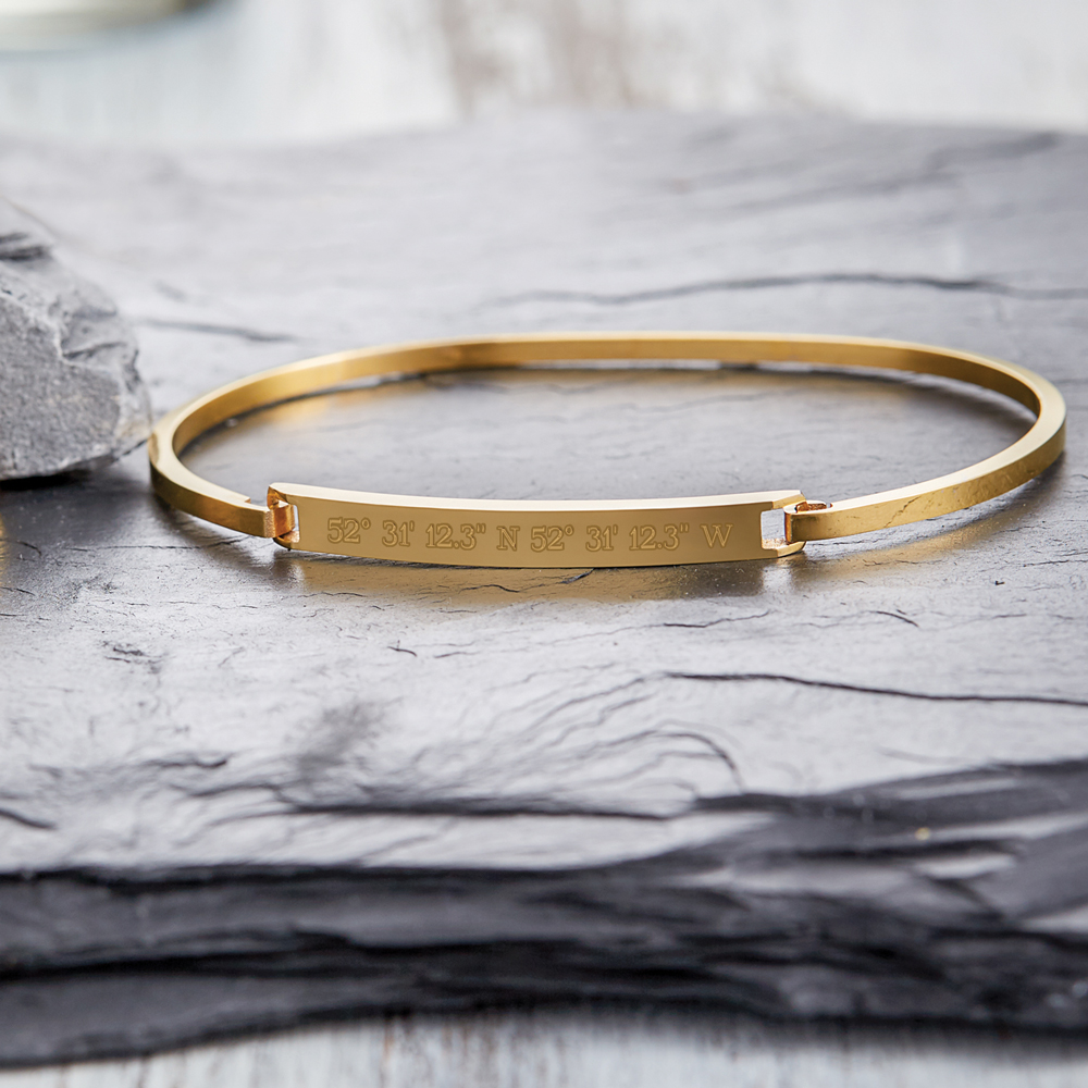 Personalisierter Herz-Armreif Mit Gravur - Individuelles Geschenk