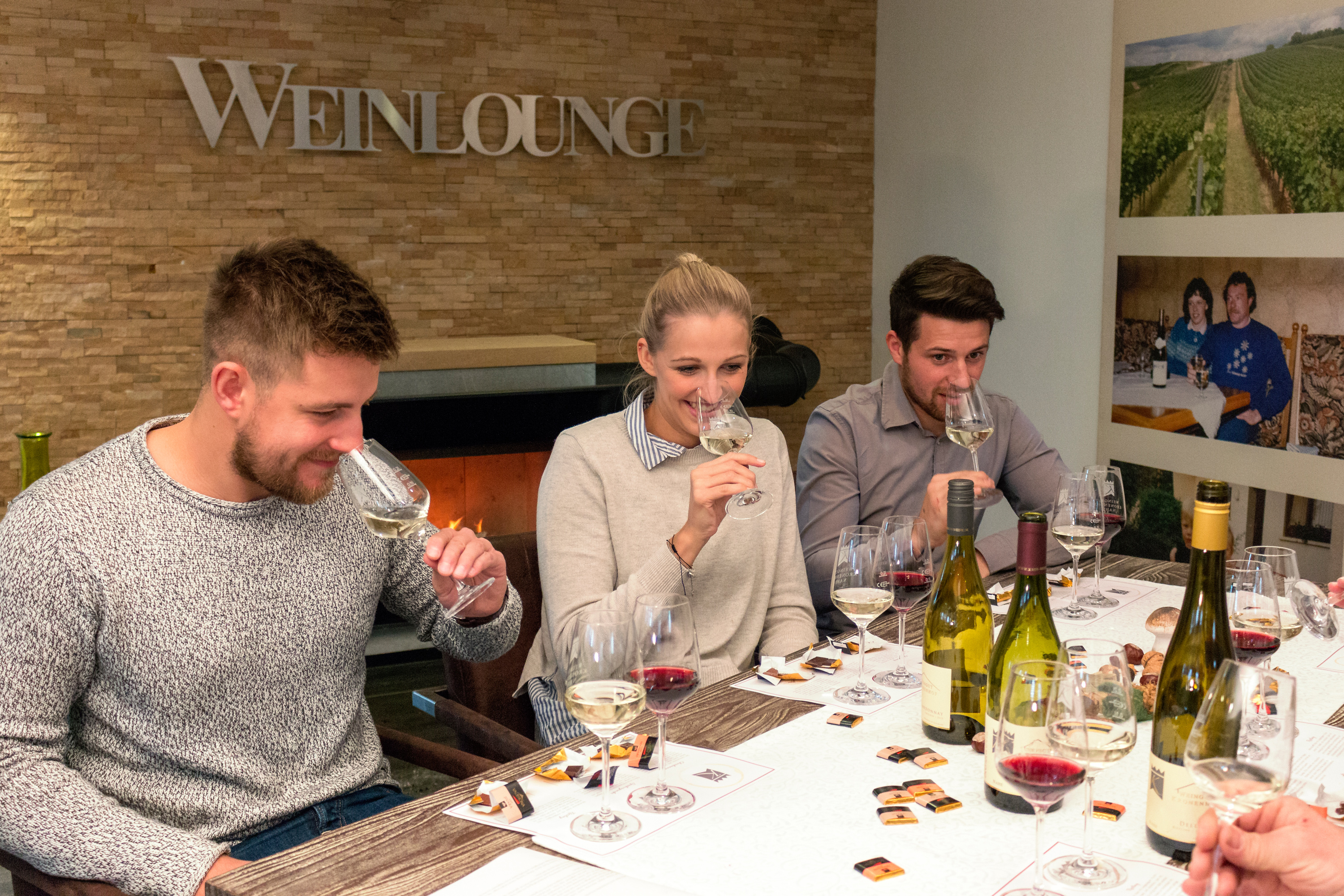 Deine Weinprobe Zu Hause Set Mit Wein Und Schokolade