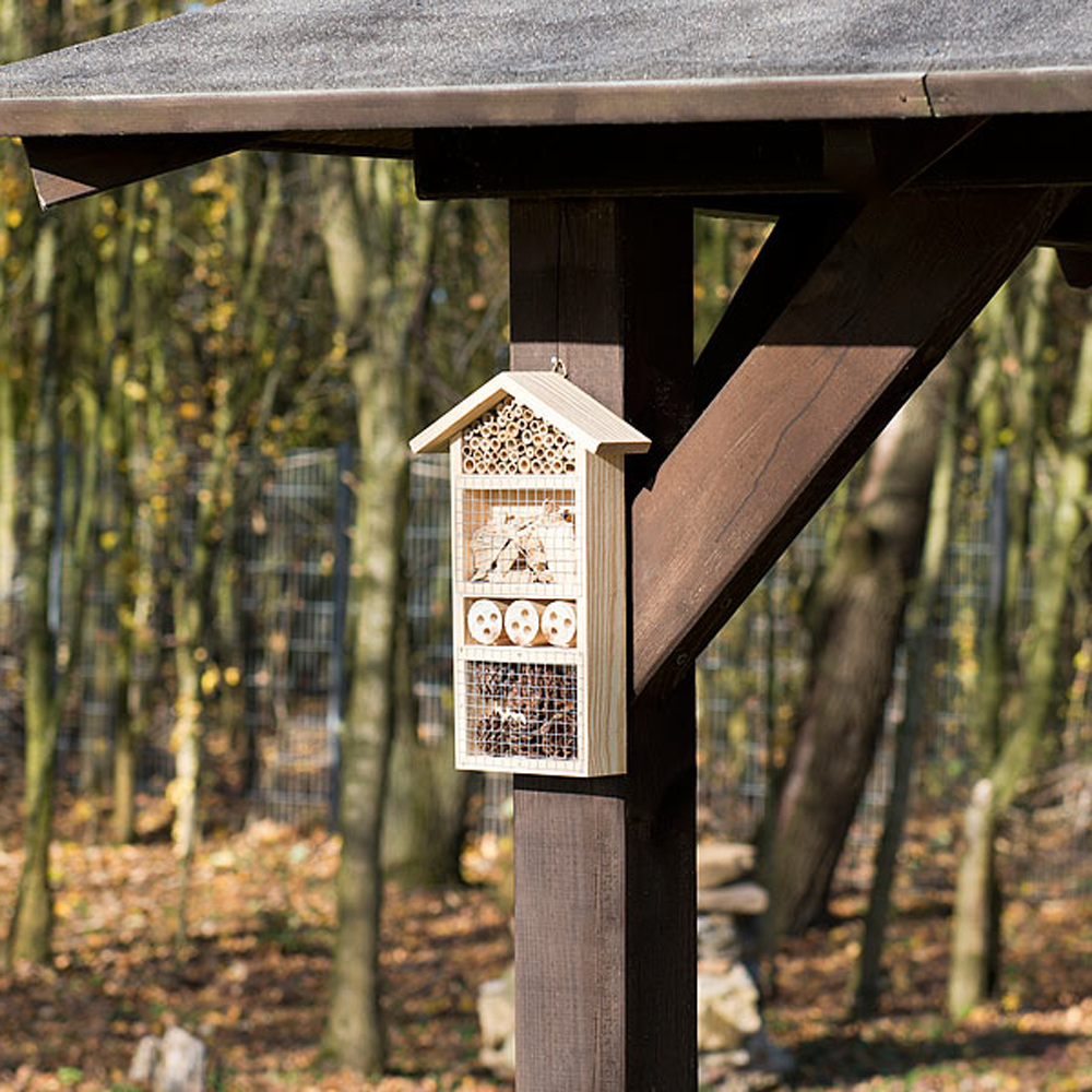 Insektenhotel mit Vogelschutz - 2 Insektenhotel mit Vogelschutz - 2