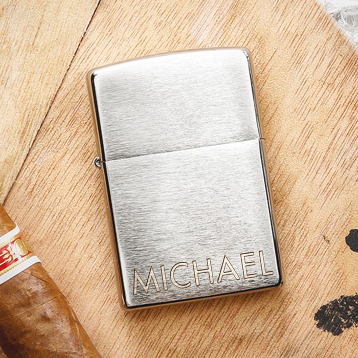 Zippo Name Versalien