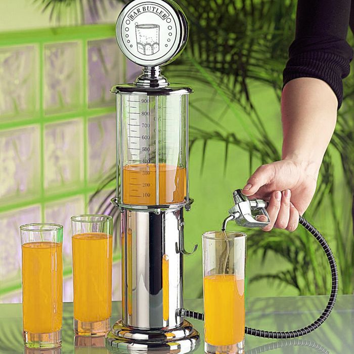 Barista distributeur de boisson  pompe  essence 