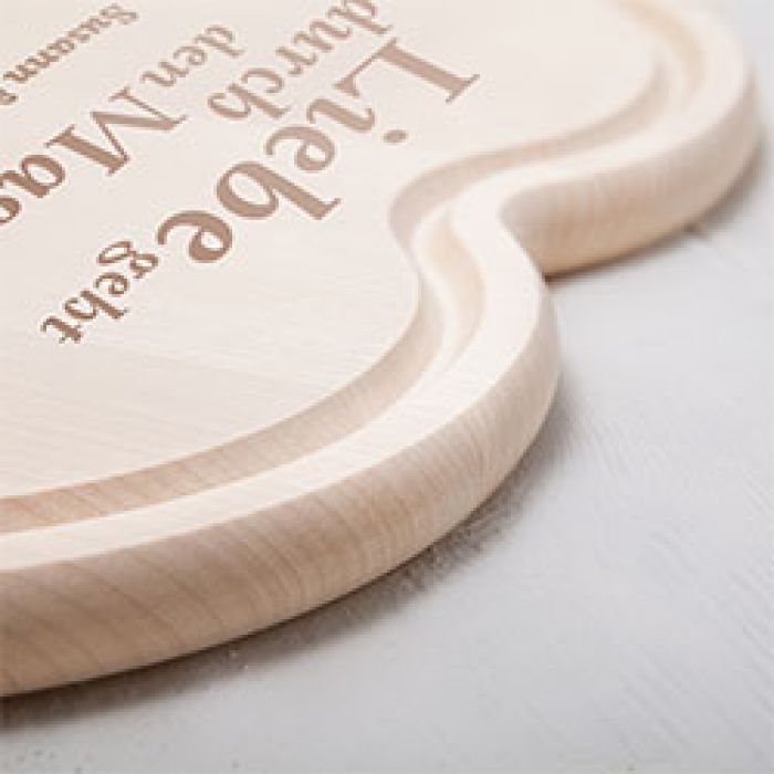 Holzherz zur Hochzeit mit Tauben und Liebesspruch liebevolles