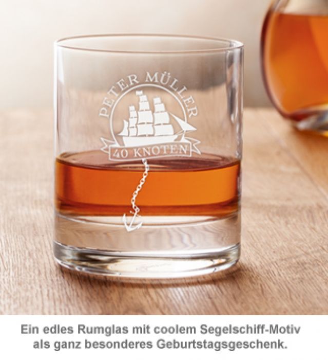 Personalisiertes Rumglas zum Geburtstag - Segelschiff