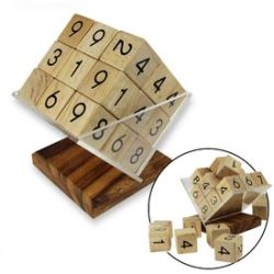 Cube sudoku en bois avec socle