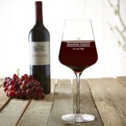 Verre � vin avec gravure � Royal 