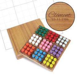 Sudoku de couleurs dans noble bo�te en bois