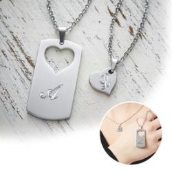 Set de pendentifs c�urs pour couples � gravure des initiales 