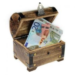 Coffre au tr�sor pour des cadeaux d�argent � bois fonc�