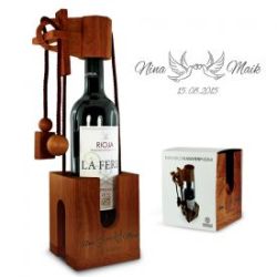 Casse-t�te bouteille en bois grav� pour le mariage - Tourtereaux