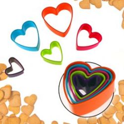 Set de 5 emporte-pi�ces c�urs 