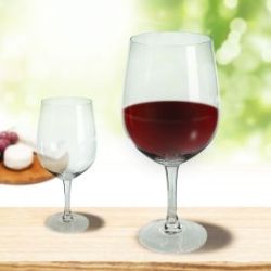 Verre � vin g�ant