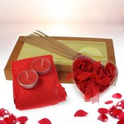 Set bien-�tre avec p�tales de roses