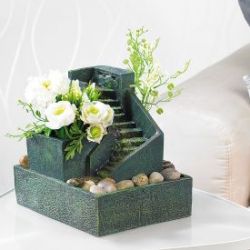 Fontaine d�int�rieur � cultiver � avec marches en pierre